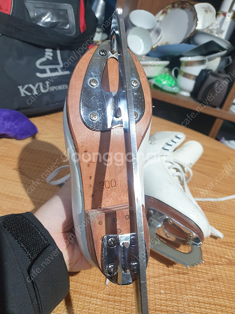 KYU 피겨스케이트 (200 사이즈)--5