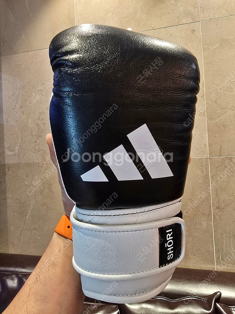 복싱글러브 아디다스 쇼리 10oz 블랙--1