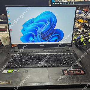 기가바이트 어로스 300hz i7 게이밍노트북 17g xc rtx3070 80만원