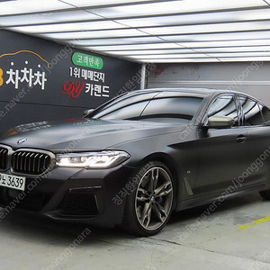 BMW 5시리즈 (G30) M550i xDrive 판매합니다 ★전액할부★저신용★