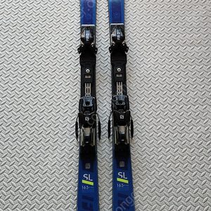 19/20 SALOMON SL FIS 165,21/22 LANGE RS 90 250~255 판매합니다