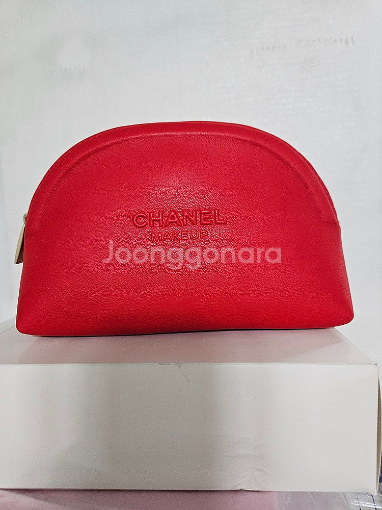 샤넬 레드 파우치--0