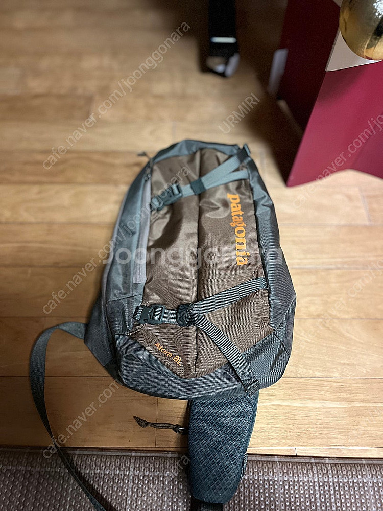 파타고니아 Atom 8리터 슬링백--0