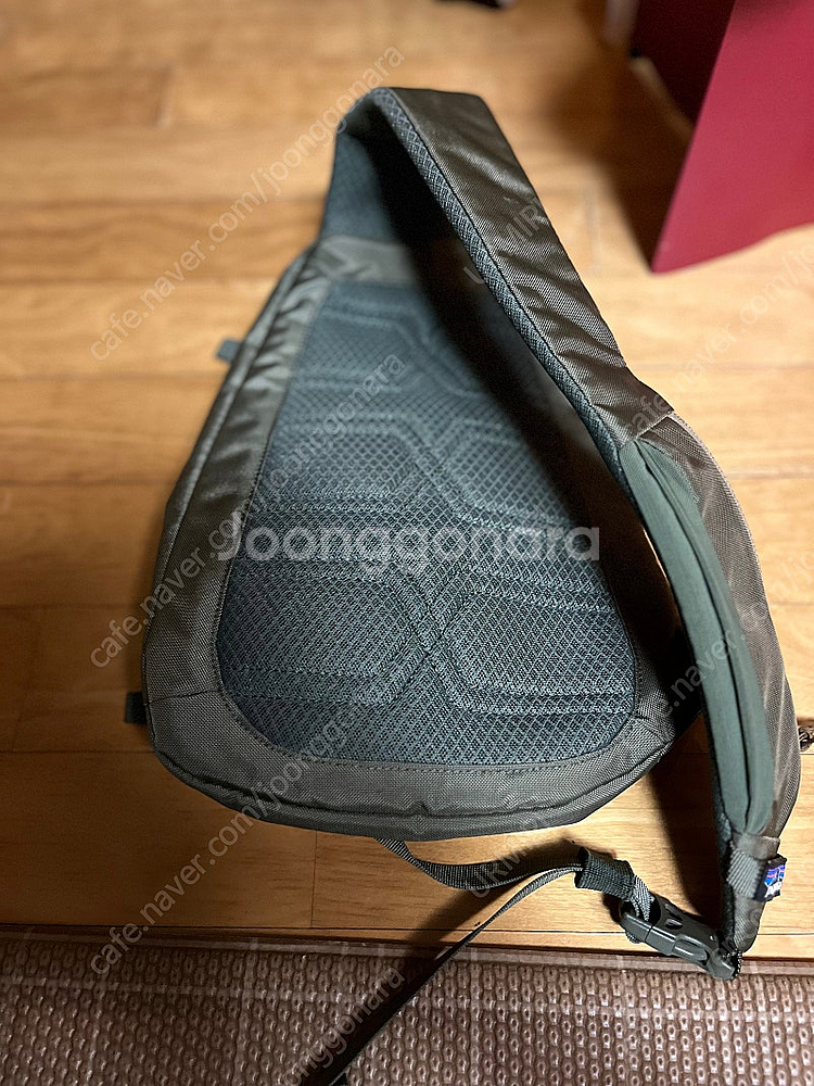 파타고니아 Atom 8리터 슬링백--1