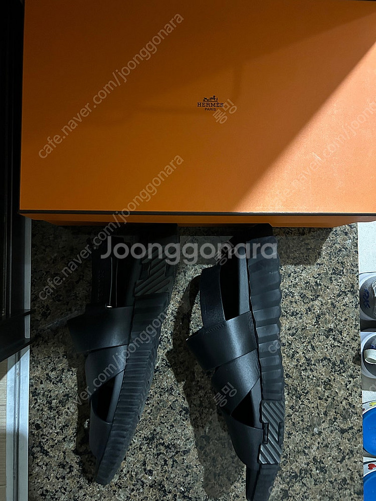 에르메스 일렉트릭샌들 42--4