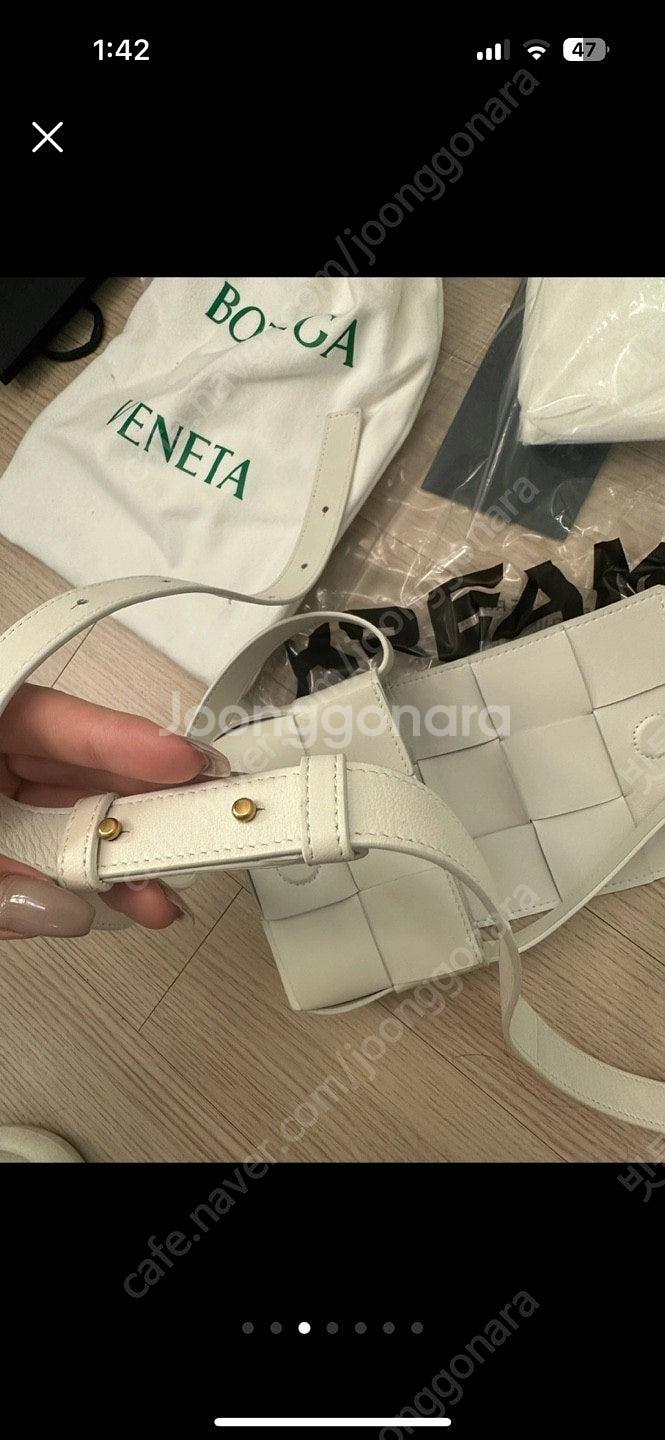 보테가베네타 카세트백 미니 아이보리 50만원--3