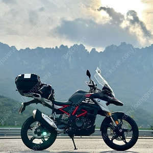 23년식 bmw 310gs 4300키로 싸게 처분해요 ( 헬멧 필요한분 드릴게요 )