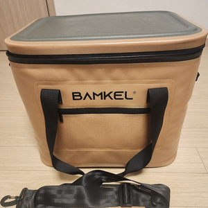 밤켈 BAMKEL 소프트쿨러 보냉백 36캔 사이즈 지퍼고장 (5만원)