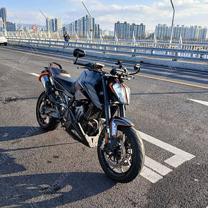 ktm 듀크 790 상태좋은 바이크 팝니다