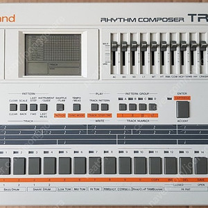 로랜드 Roland TR-707 TR 707 팝니다