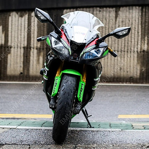 zx10r 가와사키 2015년식 옵션많고 상태좋은매물 판매합니다