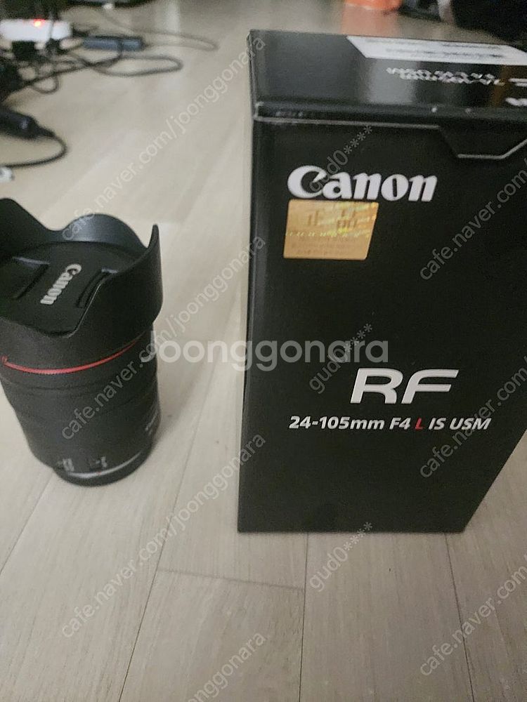 1회 사용 캐논 RF24-105 F4 렌즈 팝니다.--0