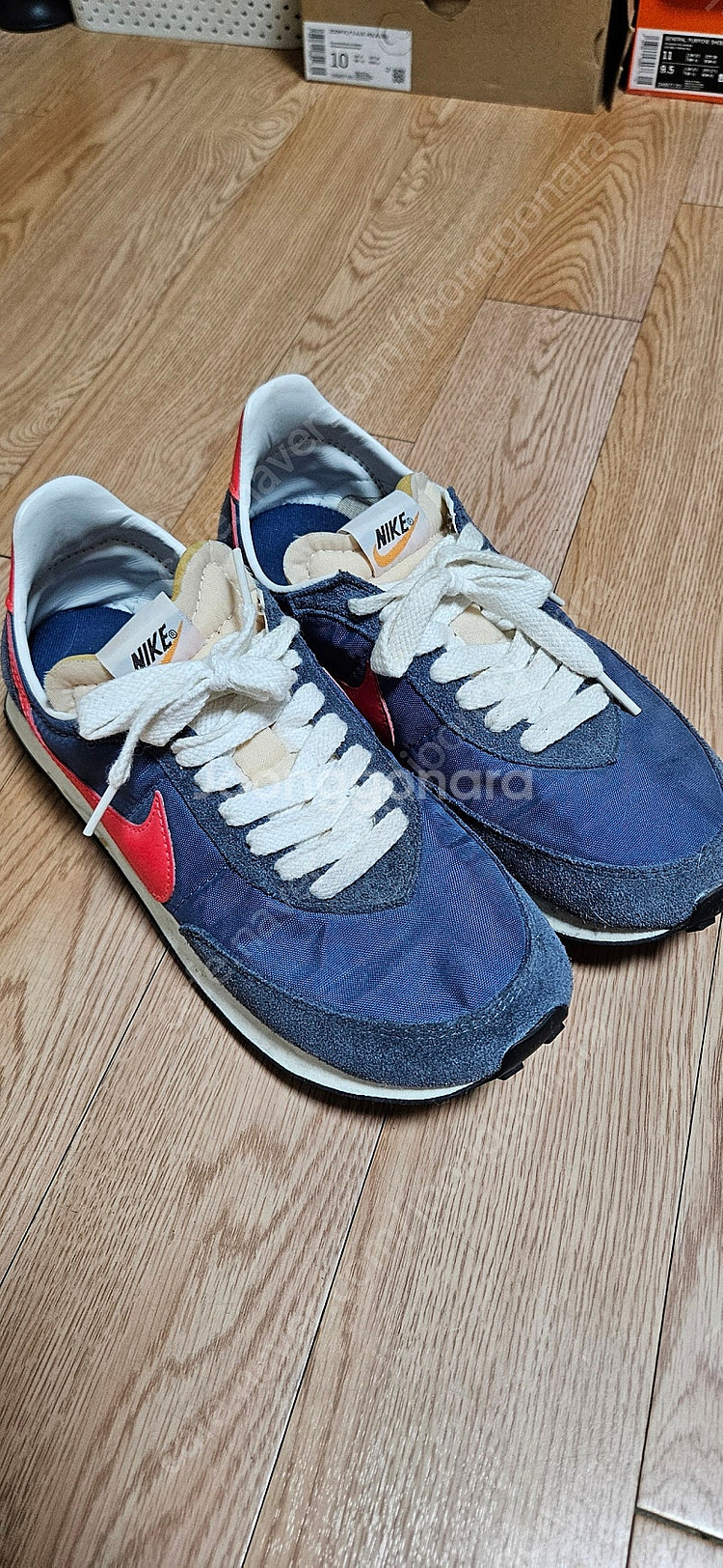 나이키 와플트레이너 DB3004 (275)--0