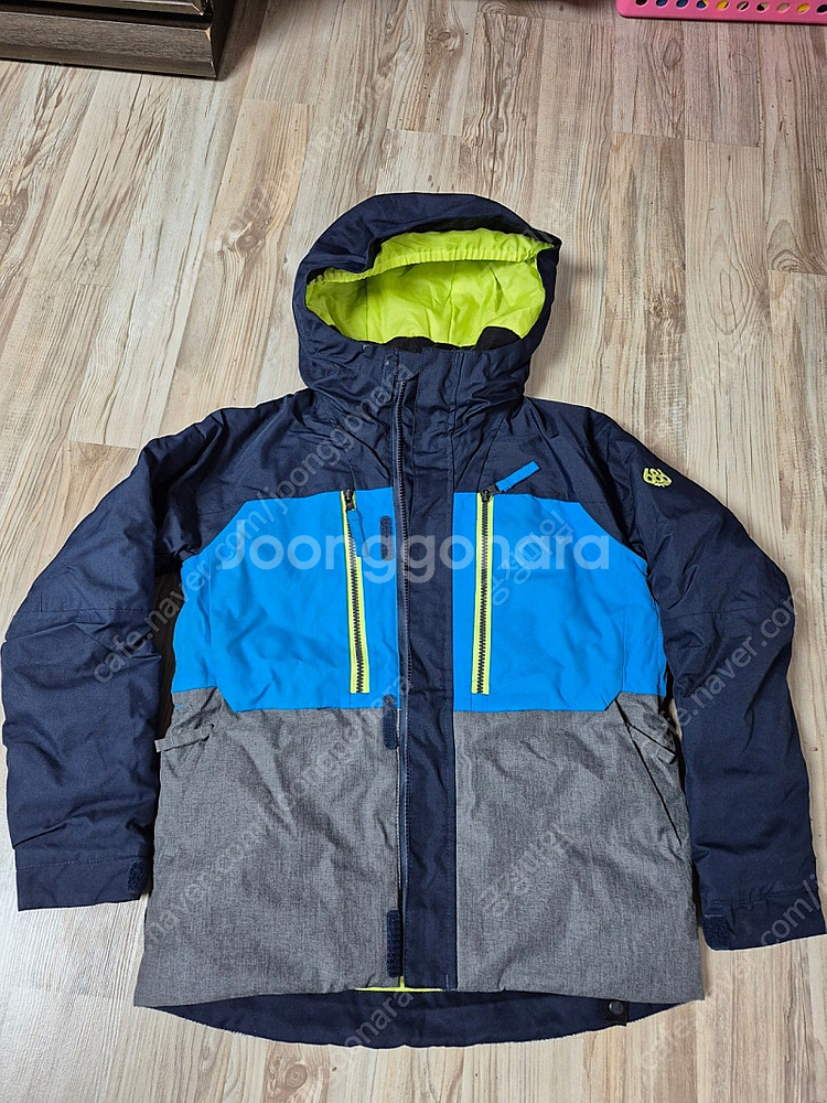 아동 주니어 686 보드복, 스키복 세트 팝니다.--1