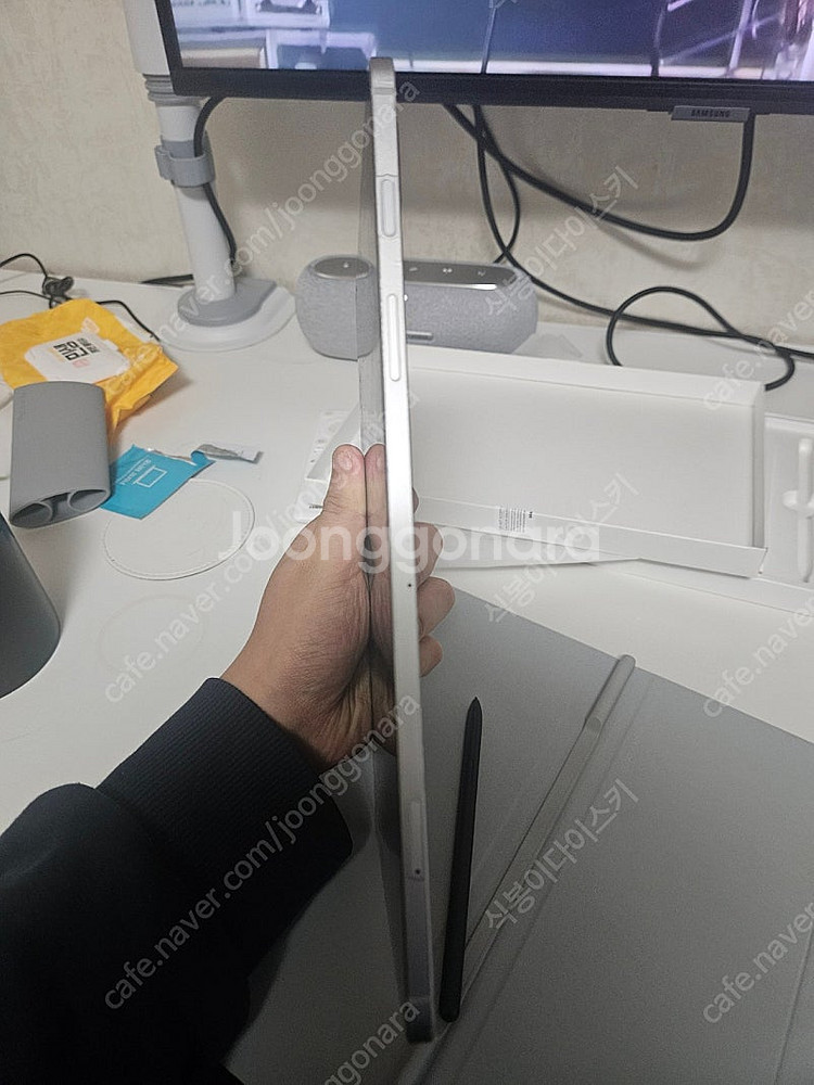 갤럭시탭s8 wifi 초s급 판매합니다.--1