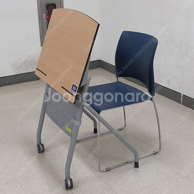 퍼시스 회의용 연수용 수강용 학원용 독서실 세미나실 1인용 테이블 책상 의자--3