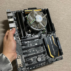 민트급 X99-UD4보드 + CPU + DDR4 32GB세트로 팝니다