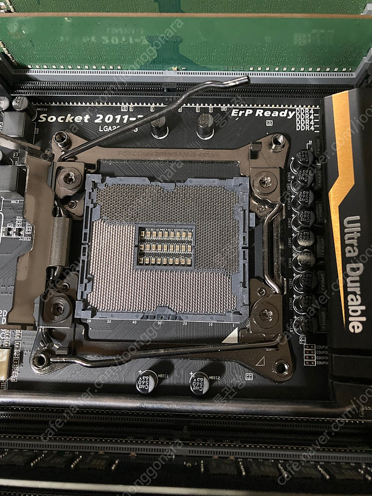 민트급 X99-UD4보드 + CPU + DDR4 32GB세트로 팝니다--9