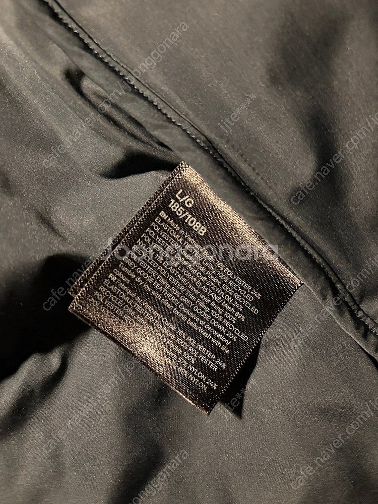 룰루레몬 윈터 퍼프 재킷 tech canvas L사이즈 네이비색상 팝니다.--4