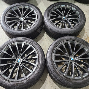 g30 bmw520d럭셔리 고스트크롬 18인치 휠타이어 판매합니다