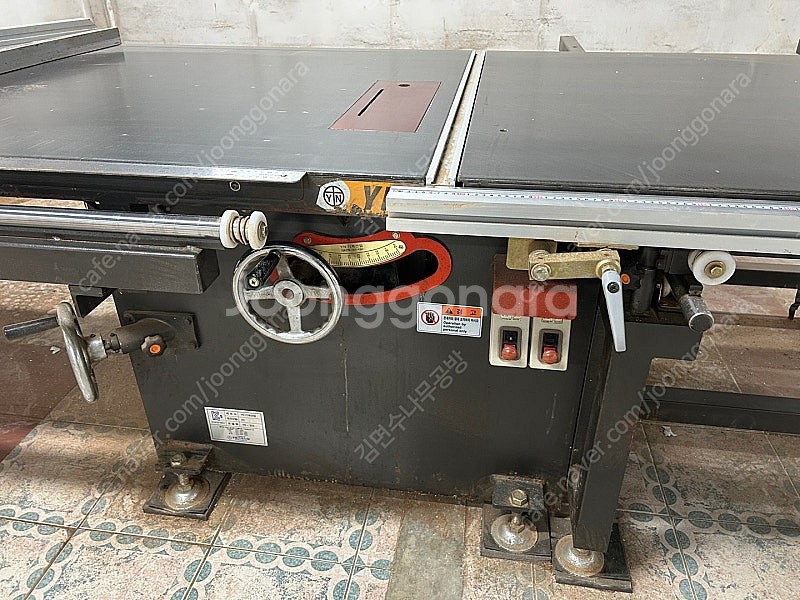 목공용 재단기 팝니다.--7