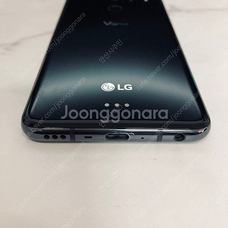 LG V50 블랙 128기가 매우깨끗한기기 10만원 판...--2