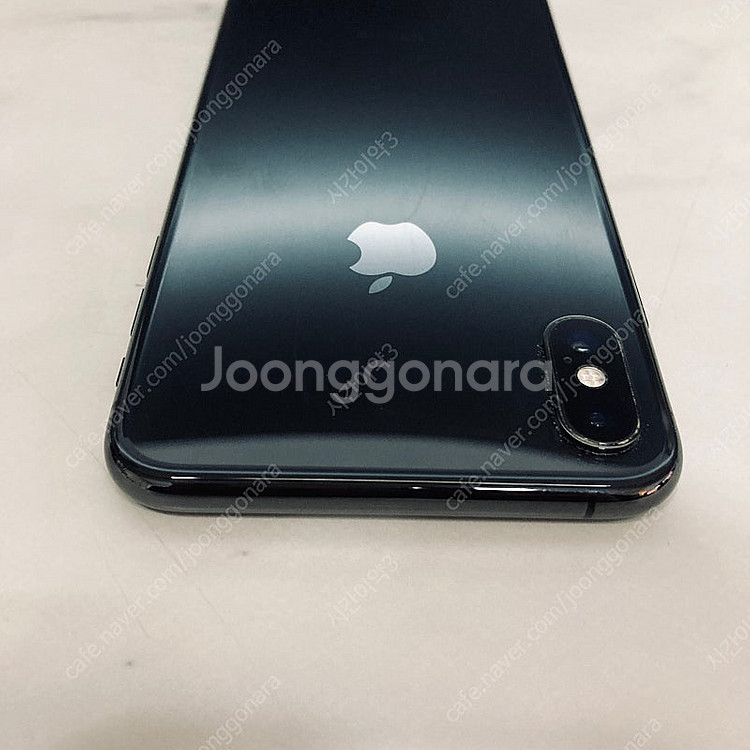 아이폰XS맥스 블랙 64기가 외관완전깨끗! 20만원 판매합니다--3