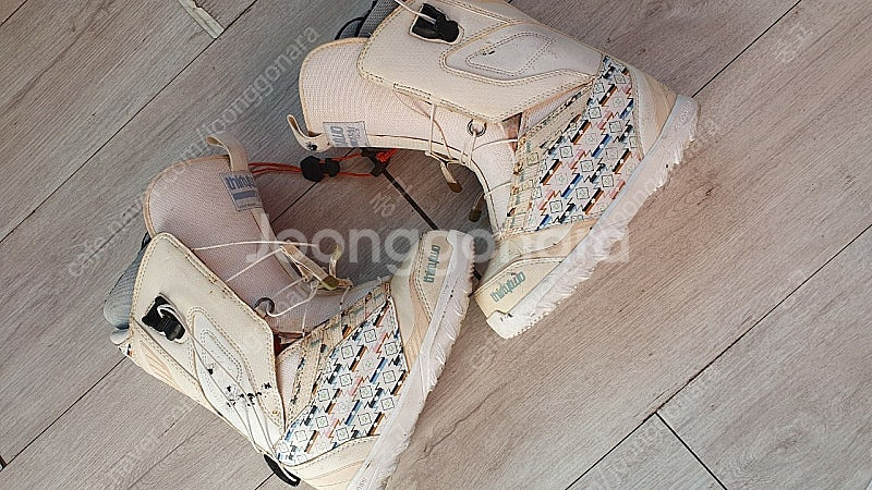 여성스노우보드 + 바인딩 / 초보자용 막보드 / 6만--4