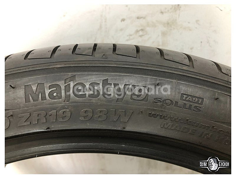 중고타이어 금호타이어 TA91(마제스티) 245/40R...--3