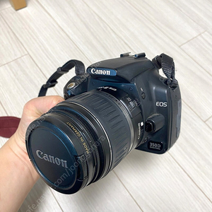 캐논 EOS-350D 본체 + EFS 18-55 USM 렌즈 + 가방 등 판매합니다.