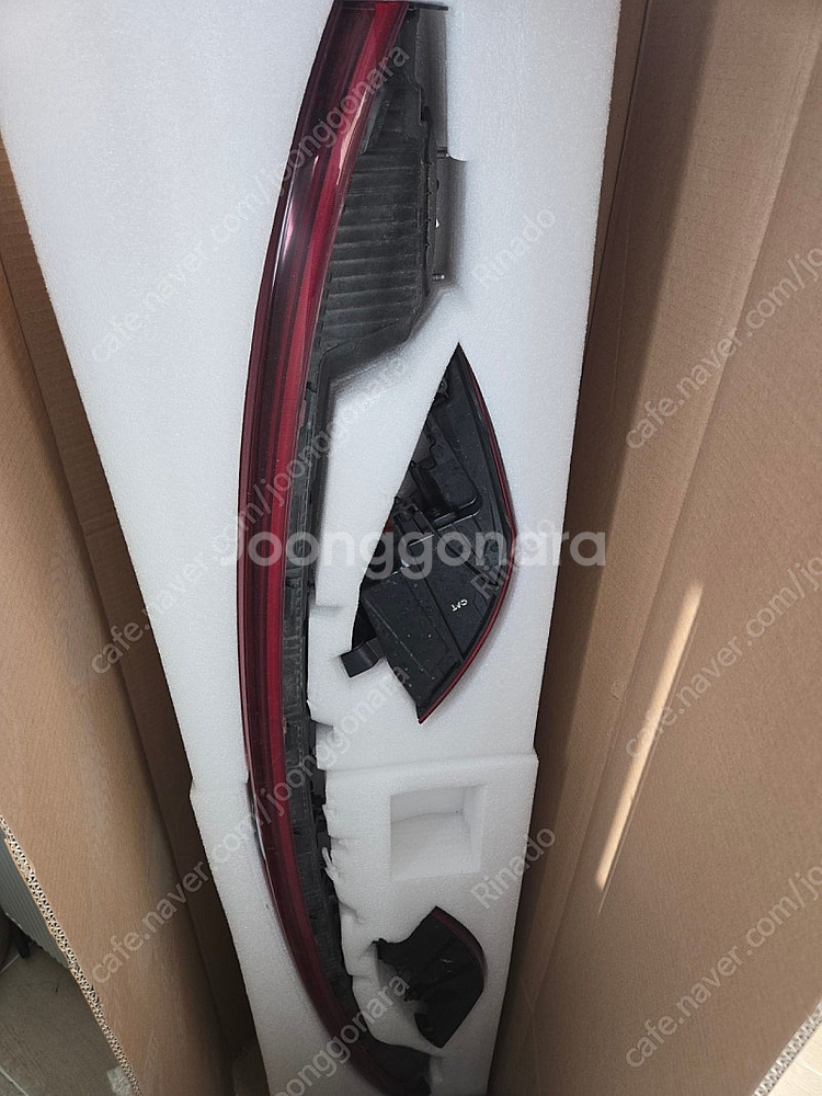 카니발 4세대 후미등(스타일무옵션) 팝니다.--0