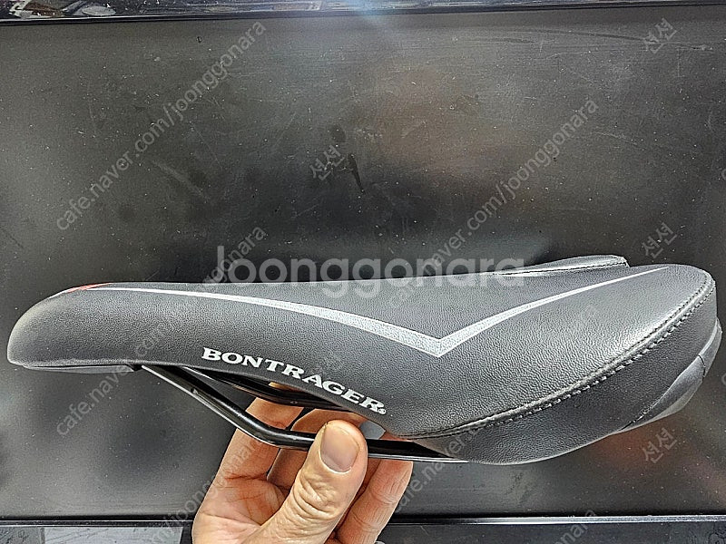 본트레거 R 안장 판매합니다--0