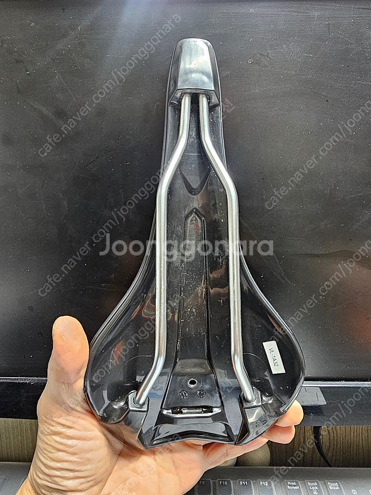 메리다 익스퍼트 안장 판매합니다--3