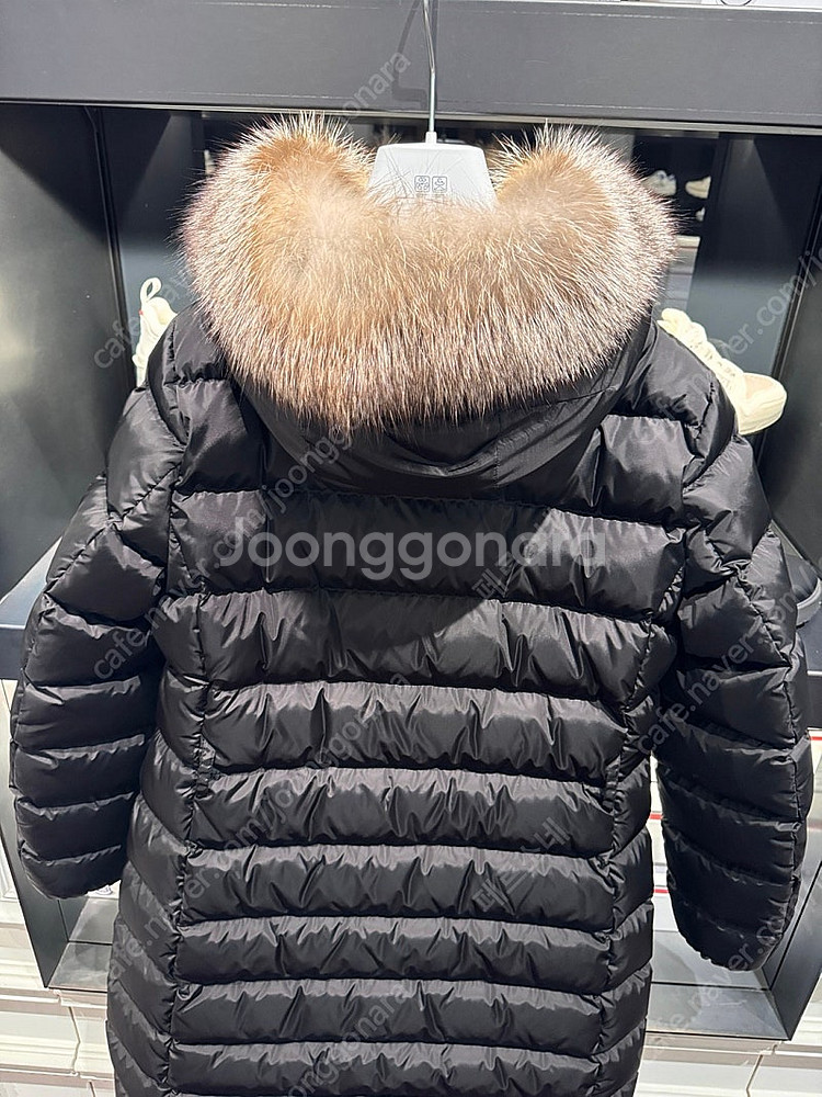 [새제품]몽클레어 KHLOE 클로에 폭스퍼 여성 롱패딩...--1