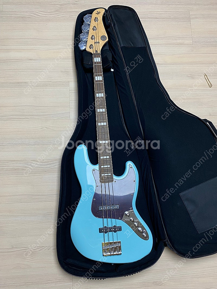 고퍼우드 J Classic 6 2nd Gen 베이스기타--0