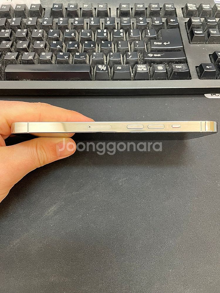 아이폰13프로 실버 128GB 상태좋은 중고50만팝니다...--7