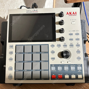 MPC ONE Retro