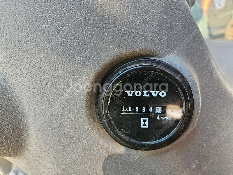 볼보 EW140E 2017년식 회전링크 코끼리집게 중고...--7
