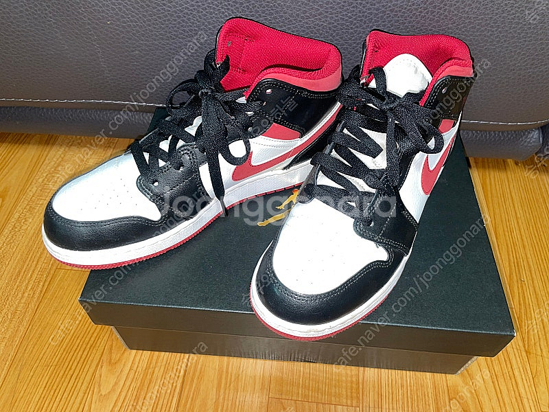 나이키 조던1 미드 짐레드 화이트블랙 피고래 Gs 245(6.5Y)--1