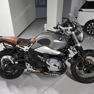 BMW R9T 알나인티 스크램블러 판매(2017년식)