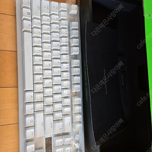 레이저 헌츠맨 V3 PRO TKL 화이트 팝니다