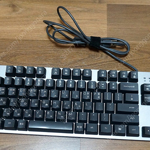 로지텍 K835 TKL 유선 기계식 키보드, 적축 (A급, 개인)