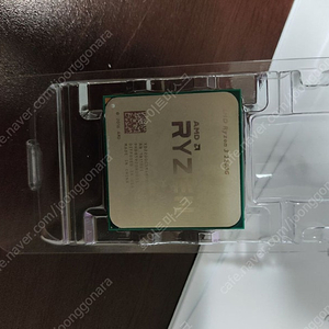 램 4기가 2개 와 AMD CPU 2200G 기본쿨러