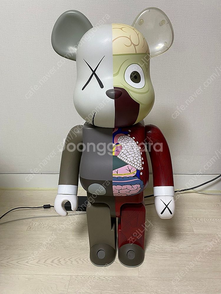 베어브릭 카우스 1000%--0