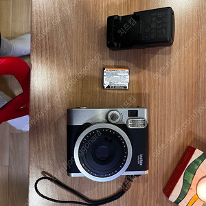 폴라로이드 인스탁스 미니 90