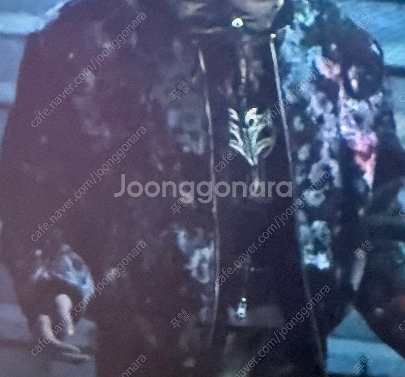 질문해도 될런지....상의 져지 뭔지 알 수 있을까요ㅠ...--1