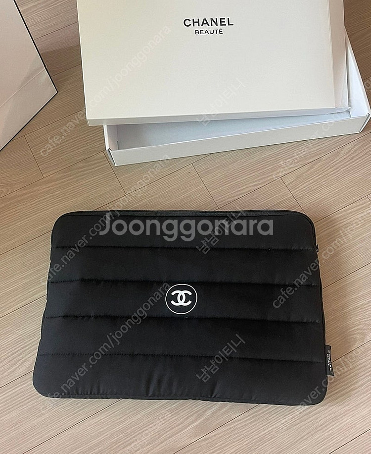 샤넬 뷰티 노트북 케이스--0