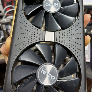 RX580 4GB NITRO+ 판매합니다. 택포