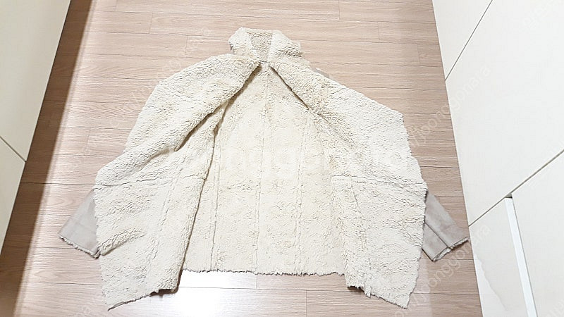 (새상품) 무스탕 에코밍크 오픈 자켓 반코트 (M)--4