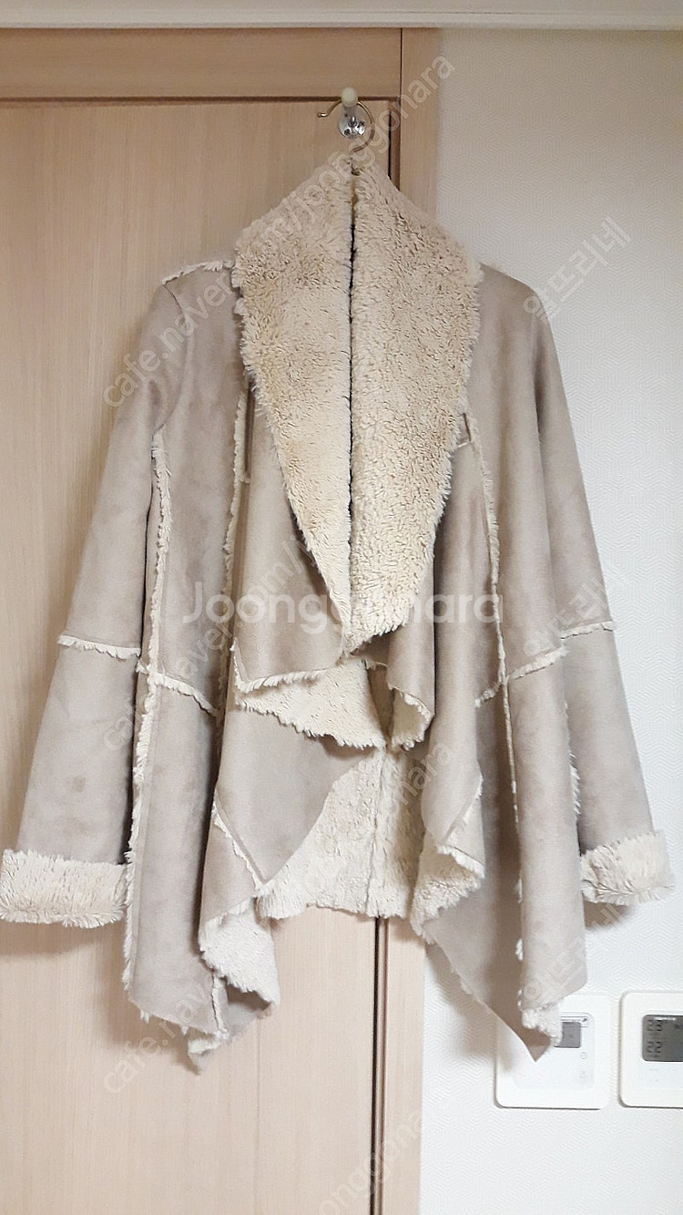 (새상품) 무스탕 에코밍크 오픈 자켓 반코트 (M)--7